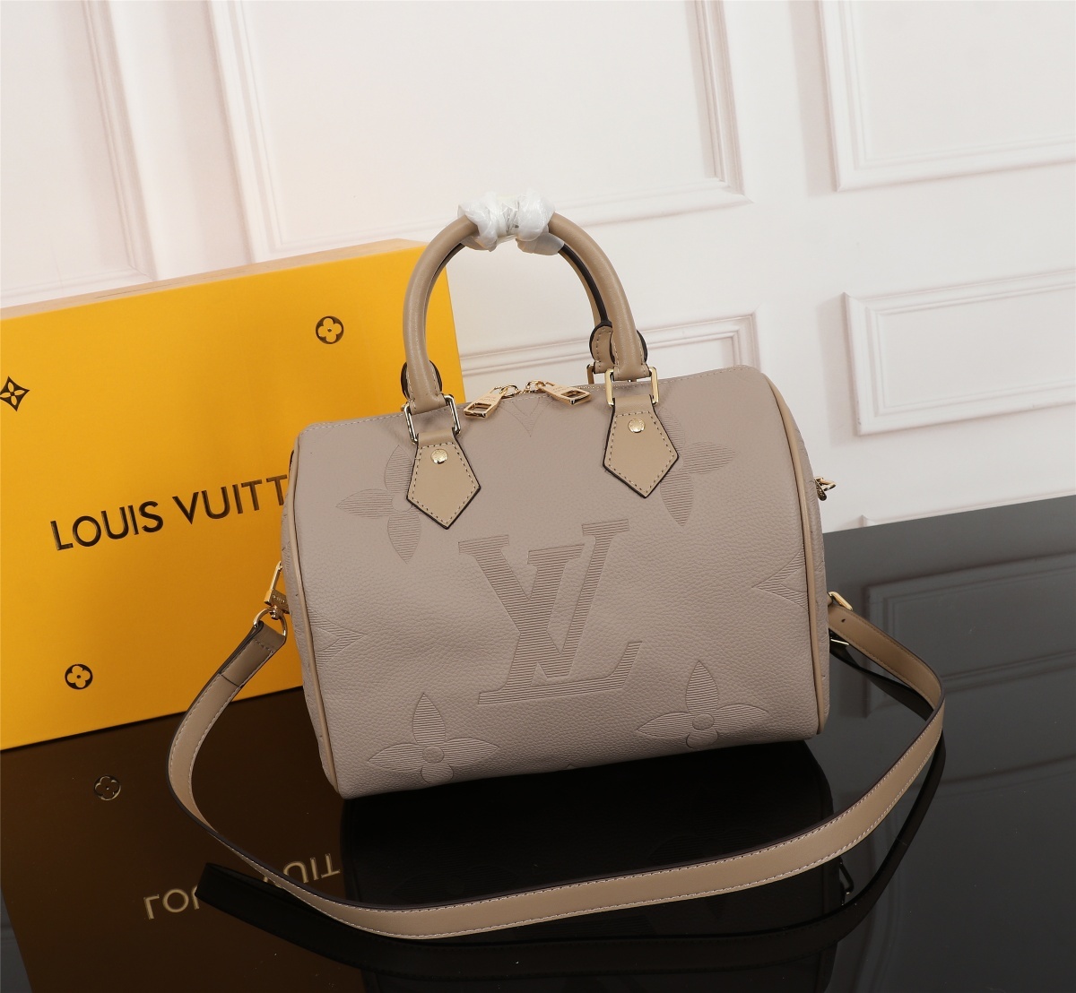 Discount New Arrival Aaa Lv Bags Nalvb794 Replicas